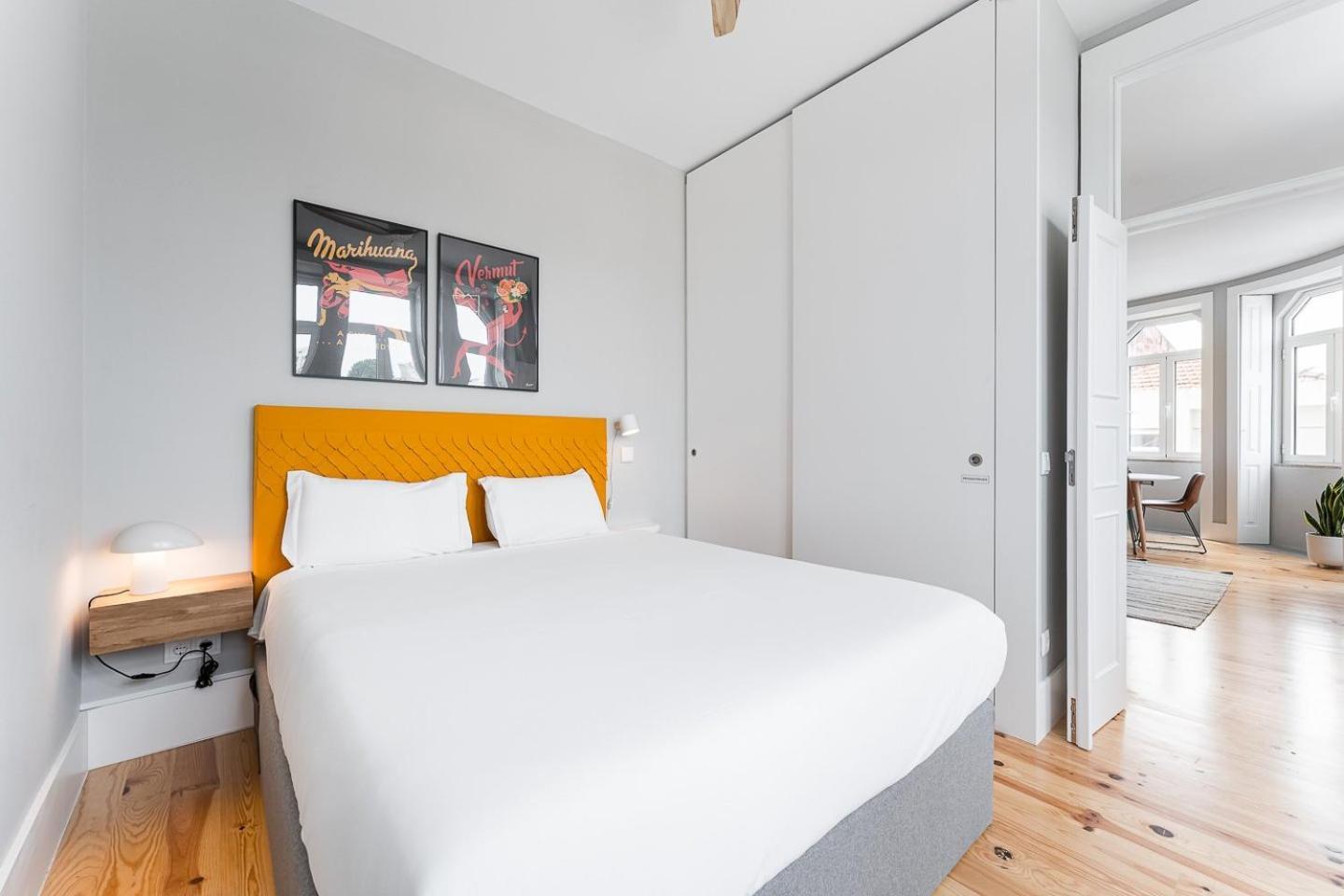 Guestready - Colorful Apt Near Agosto Station Porto Eksteriør billede